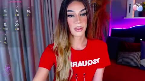 Snapshot of camila_hoottie chatting on March 7, 2025, 3:19 am Camila online show from March 7, 2025, 3:19 am