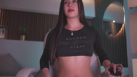 camila_martinez9 online show from January 8, 2026, 11:34 am