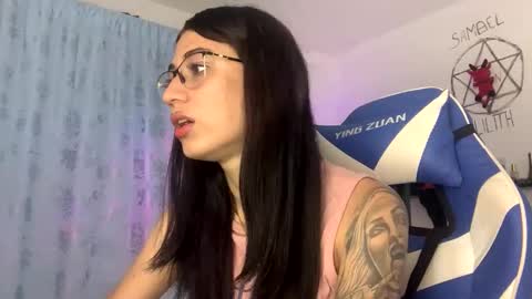 Camila online show from November 8, 2025, 6:51 pm