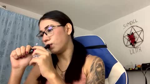 Camila online show from November 24, 2025, 6:51 pm