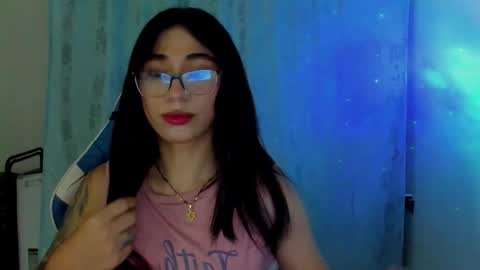 Camila online show from December 16, 2025, 3:50 pm