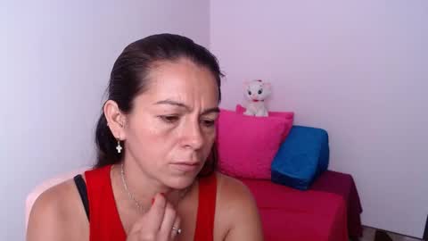 Snapshot of camila_vargas_ chatting on April 6, 2026, 6:53 pm Camila Vargas online show from April 6, 2026, 6:53 pm