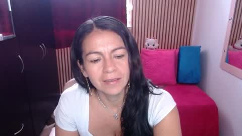 Snapshot of camila_vargas_ chatting on April 15, 2026, 5:42 pm Camila Vargas online show from April 15, 2026, 5:42 pm