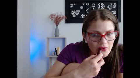 Camila ventura online show from October 3, 2025, 9:01 pm