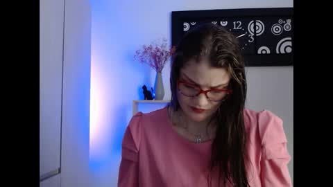 Camila ventura online show from October 18, 2025, 11:11 am