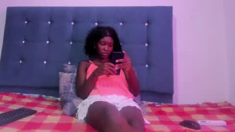 camila_vixen1 online show from May 3, 2026, 3:18 pm