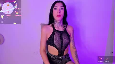 Snapshot of camilacoxx chatting on June 24, 2026, 6:12 am online show from June 24, 2026, 6:12 am