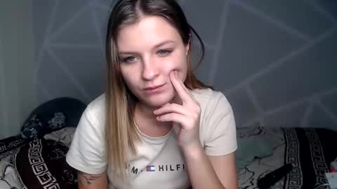 Snapshot of camilafoox chatting on December 7, 2024, 11:40 am Camila online show from December 7, 2024, 11:40 am