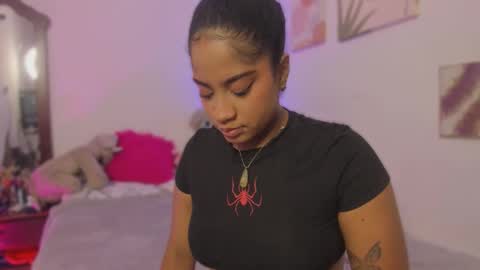 Camila Foox online show from October 13, 2025, 6:41 pm