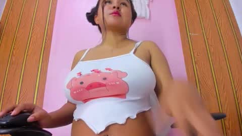 camila online show from October 31, 2025, 2:07 pm