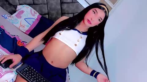 camilajhoones online show from February 11, 2025, 6:51 am