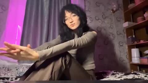 Snapshot of camilaligons chatting on November 28, 2025, 3:47 pm Reily online show from November 28, 2025, 3:47 pm