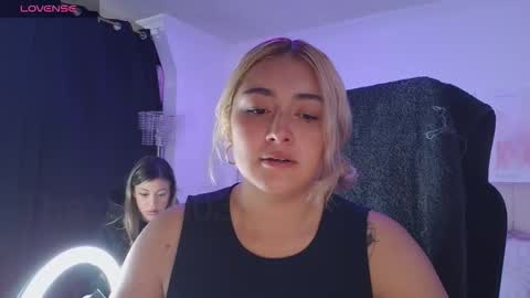 Snapshot of camilamarsh chatting on February 18, 2026, 3:19 pm camilamarsh online show from February 18, 2026, 3:19 pm