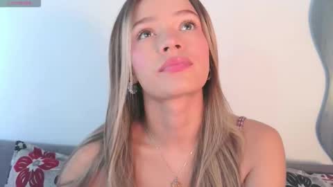 Camila Monroee  online show from December 22, 2025, 3:31 pm