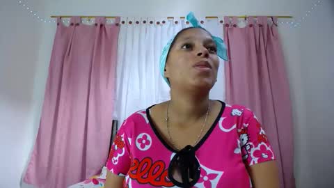 Snapshot of camilasex0 chatting on November 30, 2025, 6:01 pm camilasex0 online show from November 30, 2025, 6:01 pm
