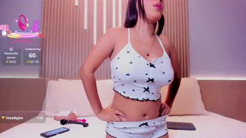 Snapshot of camile_cute chatting on January 14, 2026, 8:47 pm camile_cute online show from January 14, 2026, 8:47 pm