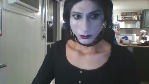 Snapshot of camilicat chatting on October 11, 2025, 2:33 am Ladyboy Ladine or Cambi online show from October 11, 2025, 2:33 am