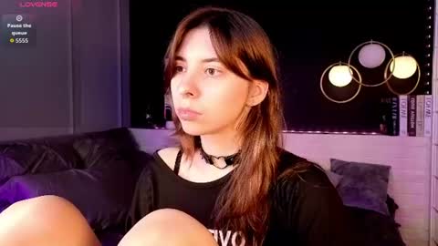 Camilla online show from July 4, 2026, 5:57 am