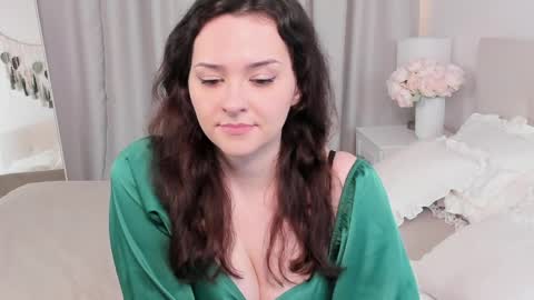 Snapshot of camilla_rowen chatting on April 19, 2026, 8:55 pm Camilla online show from April 19, 2026, 8:55 pm