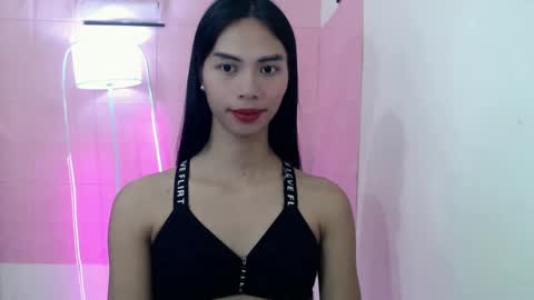 Snapshot of camilla_xxx chatting on January 29, 2025, 9:44 am Camilla online show from January 29, 2025, 9:44 am