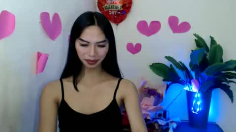Snapshot of camilla_xxx chatting on February 24, 2025, 2:30 am Camilla online show from February 24, 2025, 2:30 am