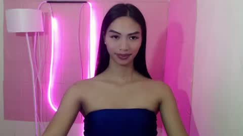 Snapshot of camilla_xxx chatting on March 4, 2025, 5:11 am Camilla online show from March 4, 2025, 5:11 am