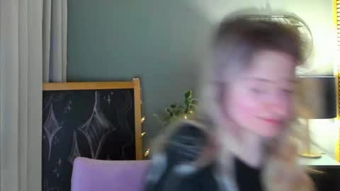 camilladreamer online show from April 3, 2026, 10:19 pm