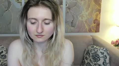 camilladreamer online show from May 16, 2026, 12:18 am