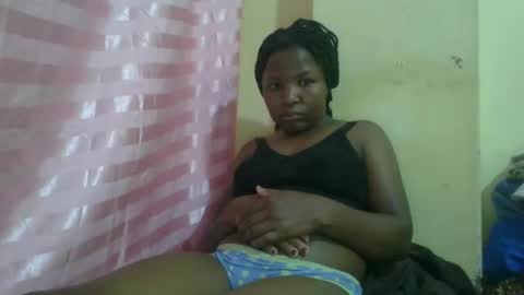 Snapshot of camillah_sweet chatting on November 28, 2025, 7:44 am camillah_sweet online show from November 28, 2025, 7:44 am