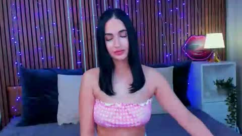 Snapshot of camillaparis chatting on March 8, 2026, 7:06 pm Camilla online show from March 8, 2026, 7:06 pm