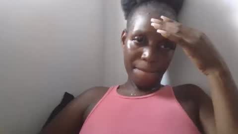 Snapshot of camillasoofine chatting on May 7, 2026, 4:01 pm camillasoofine online show from May 7, 2026, 4:01 pm