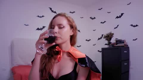 Camille online show from October 2, 2025, 2:29 am