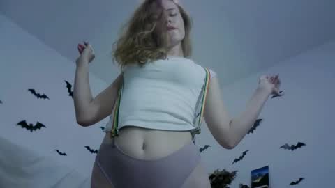 Camille online show from October 22, 2025, 1:39 am