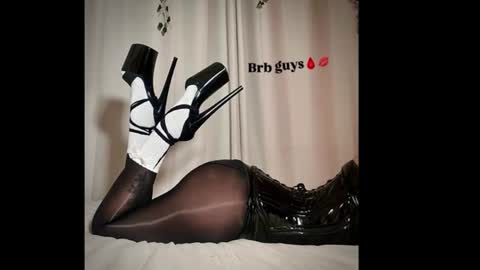 Snapshot of camille_castle1 chatting on February 3, 2026, 2:53 am Martina online show from February 3, 2026, 2:53 am