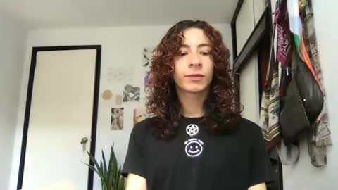 Snapshot of camille_delrey chatting on April 2, 2026, 7:22 pm Camille online show from April 2, 2026, 7:22 pm