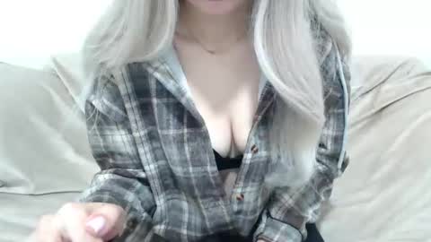 CamilleBunny online show from March 18, 2026, 2:04 am