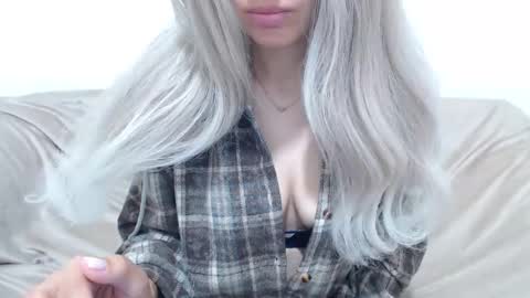 CamilleBunny online show from May 15, 2026, 1:56 am