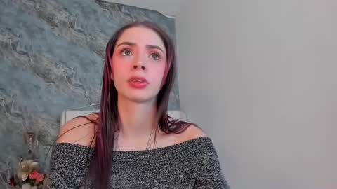 Snapshot of camillen_pettid chatting on February 5, 2025, 7:31 pm C A M I L L E N Help me get to the top online show from February 5, 2025, 7:31 pm