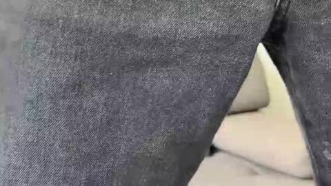 Snapshot of camilo__ chatting on November 20, 2025, 2:39 pm camilo online show from November 20, 2025, 2:39 pm