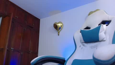 camilo_contre21 online show from June 23, 2026, 6:28 pm