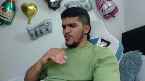 camilo_contre21 online show from July 16, 2026, 10:16 pm