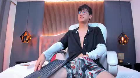 Snapshot of camilo_stark chatting on September 24, 2025, 3:43 am Camilo online show from September 24, 2025, 3:43 am