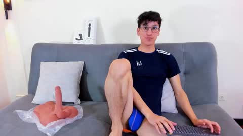 Snapshot of camilo_stark chatting on November 22, 2025, 3:38 am Camilo online show from November 22, 2025, 3:38 am