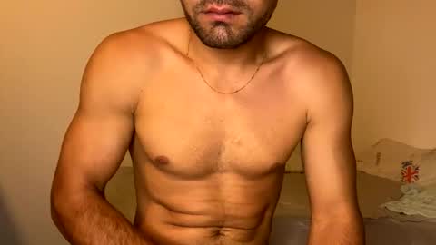 camilor_30 online show from September 23, 2025, 7:55 am