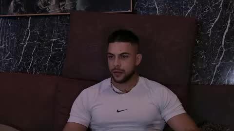 Camilo Watson online show from May 17, 2026, 10:06 pm