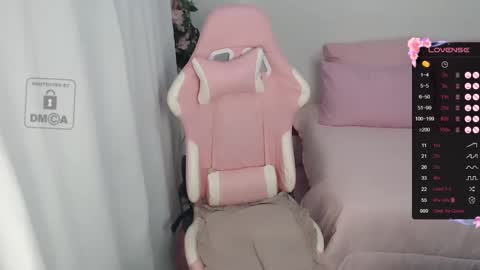 Snapshot of caminicole chatting on December 3, 2024, 1:19 am Nicole online show from December 3, 2024, 1:19 am