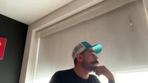 camm_27 online show from April 12, 2026, 9:53 pm