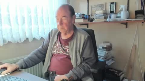 Snapshot of cammee chatting on December 9, 2024, 9:28 am Cammee online show from December 9, 2024, 9:28 am