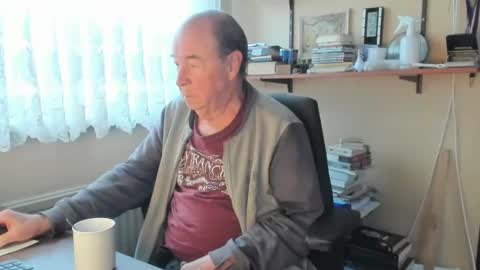 Snapshot of cammee chatting on December 10, 2024, 9:44 am Cammee online show from December 10, 2024, 9:44 am