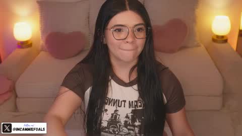 Snapshot of cammiefoalss chatting on February 10, 2026, 6:01 pm Lets reach 200 thumbs up online show from February 10, 2026, 6:01 pm